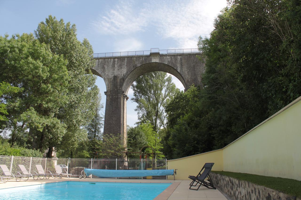 Hotel Les Rives D'Auzon Lavilledieu  Exterior foto